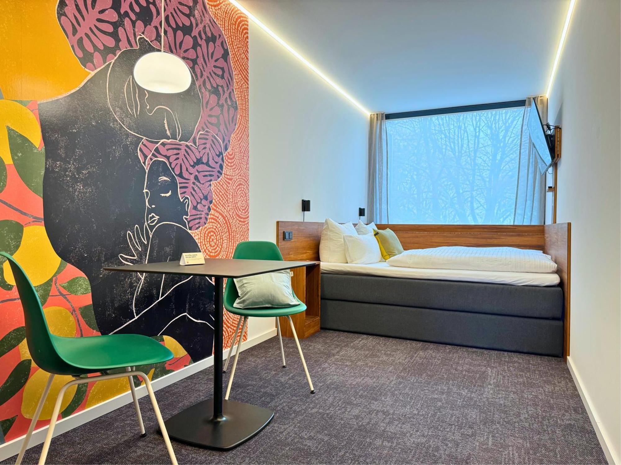 Tin Inn - Hueckelhoven - Das Hotel Aus Hochwertig Ausgebauten Ueberseecontainern Luaran gambar